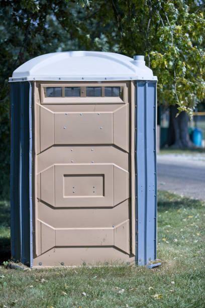 Best Luxury portable toilet rental  in Devola, OH